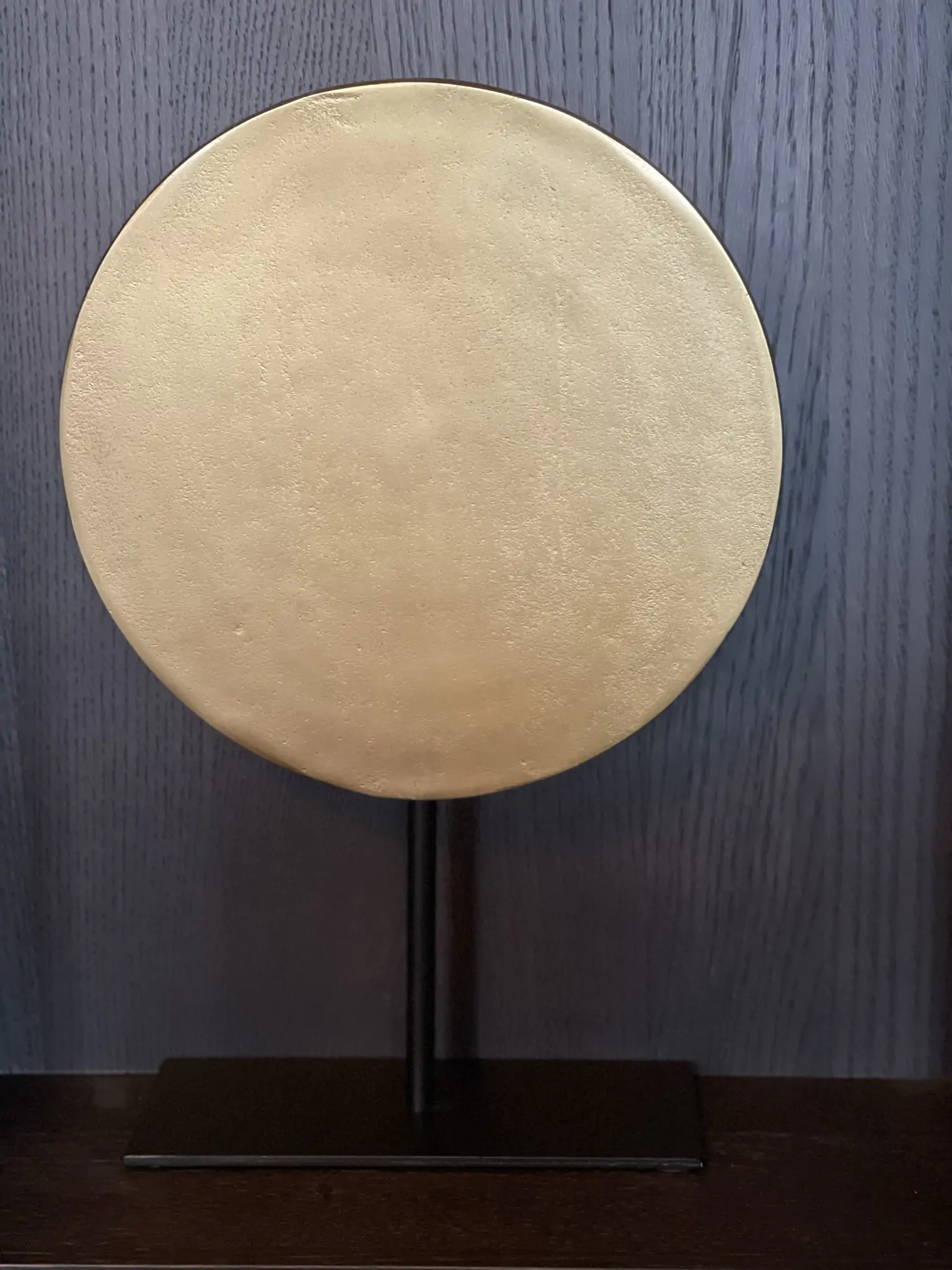 Ornament op voet Gasim ruw antiek brons