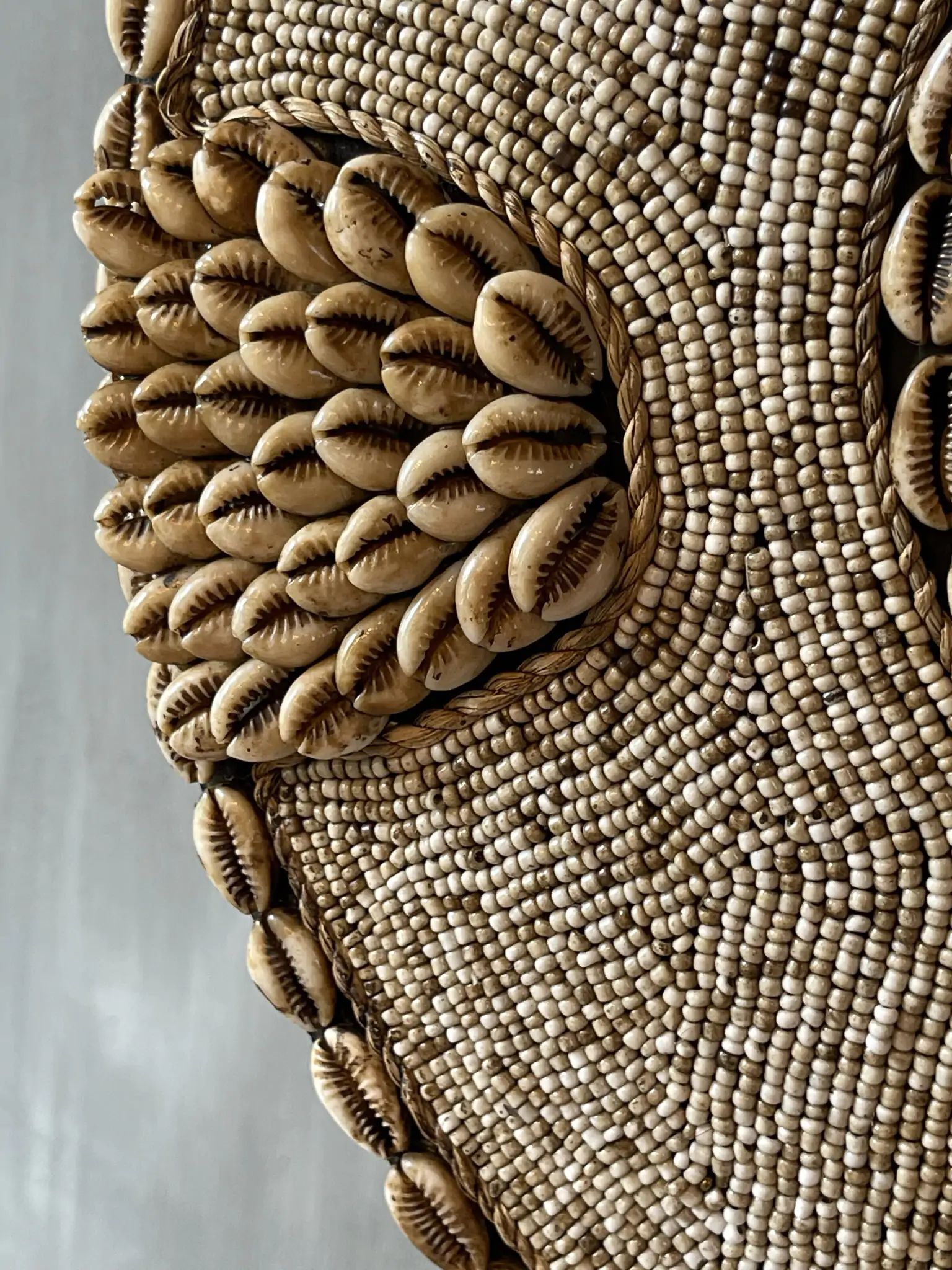 Ornament Necklace beige beads - Afbeelding 3