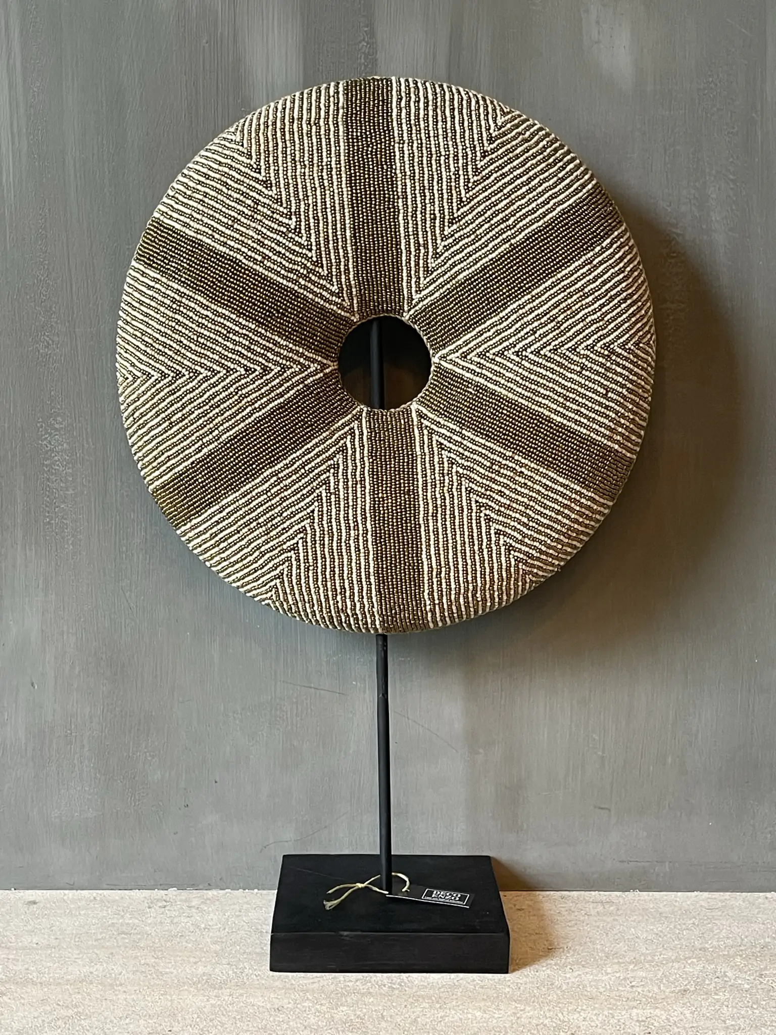 Ornament donut stripe gold