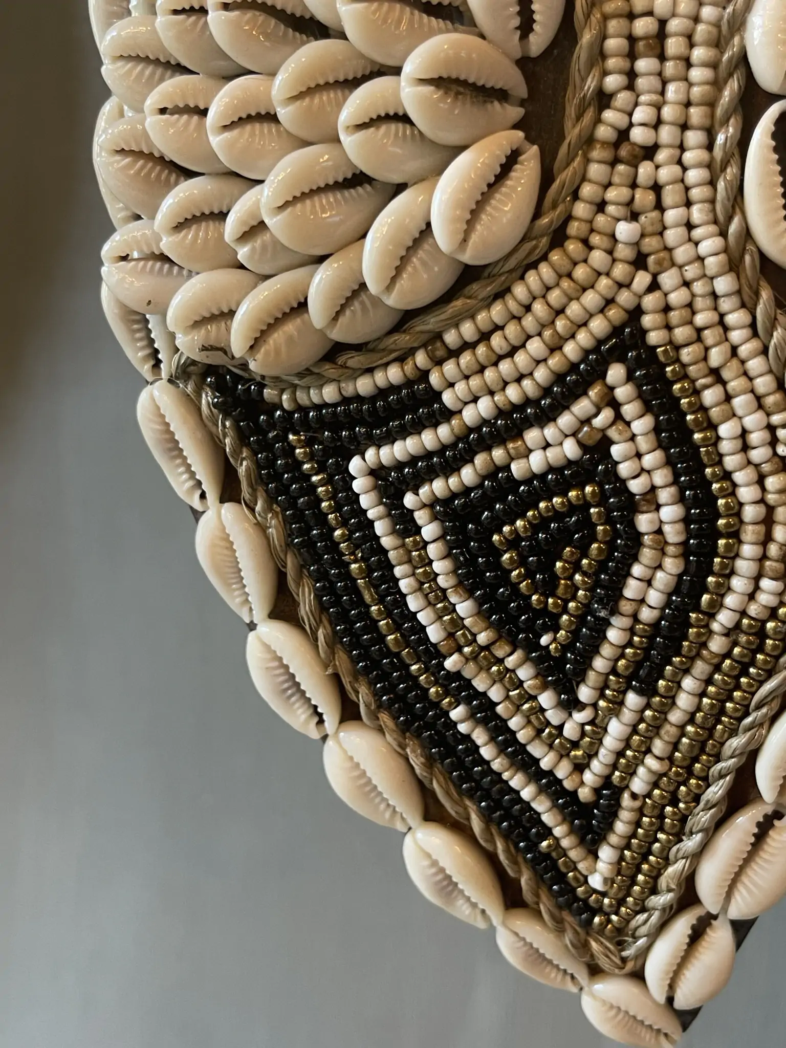 Ornament necklace black/gold/sand - Afbeelding 3