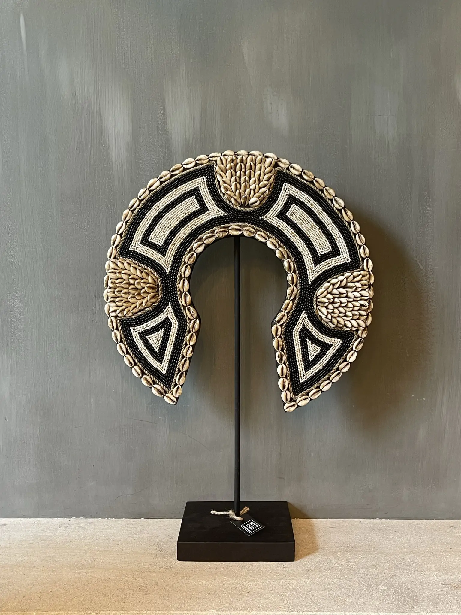 Ornament necklace black/beige