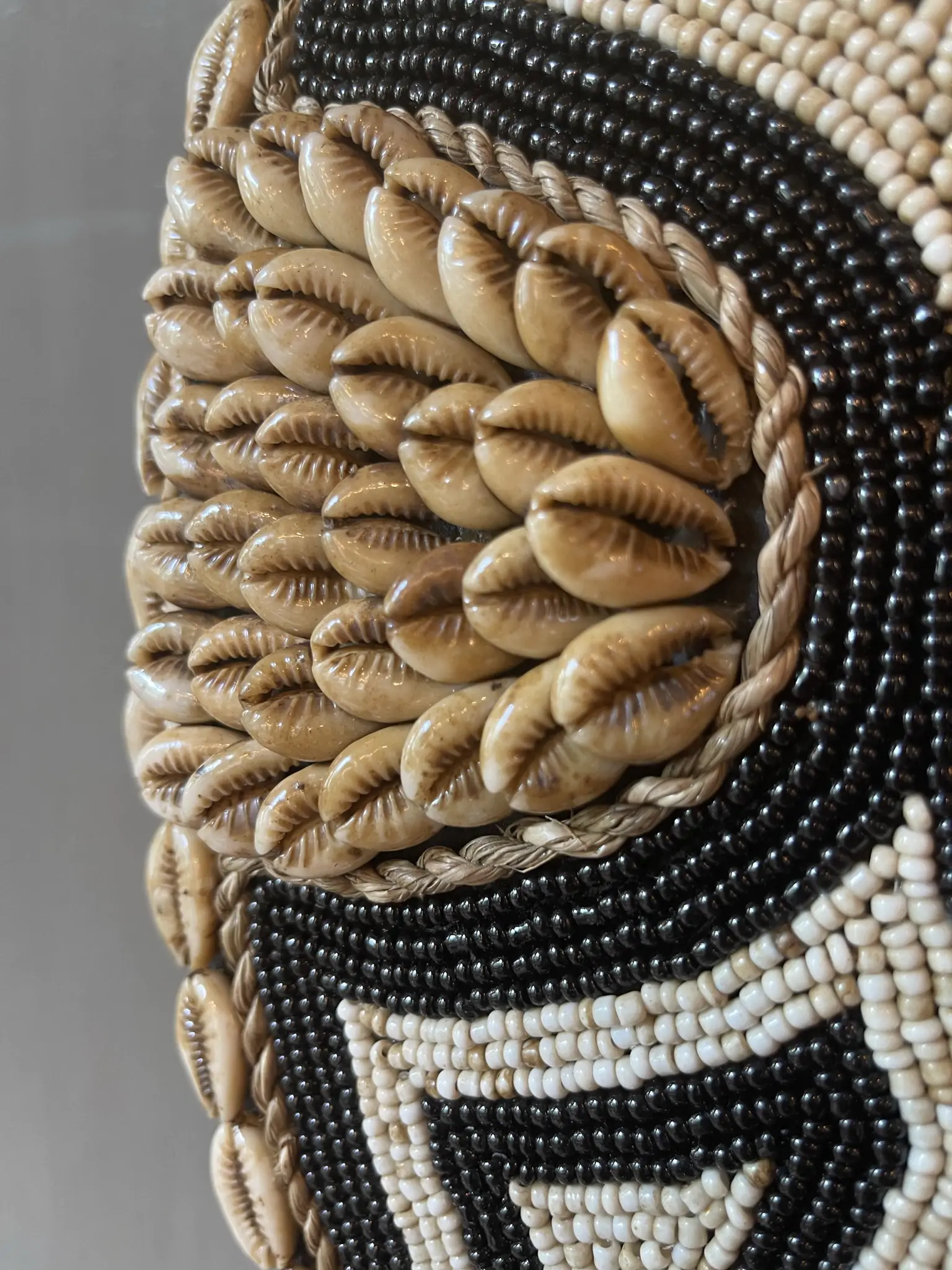 Ornament necklace black/beige - Afbeelding 4